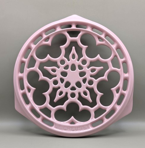 Creuset cast iron trivet - le,