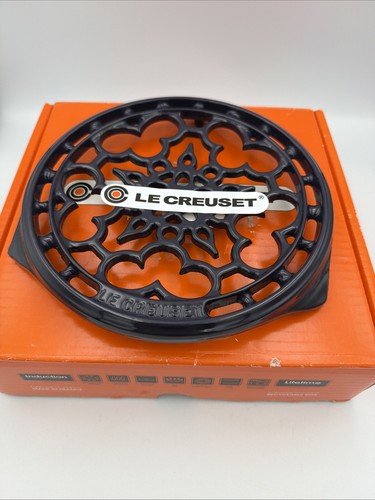 Creuset trivet cast - le,
