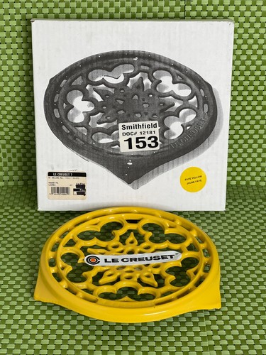 Creuset round trivet - creuset, faye