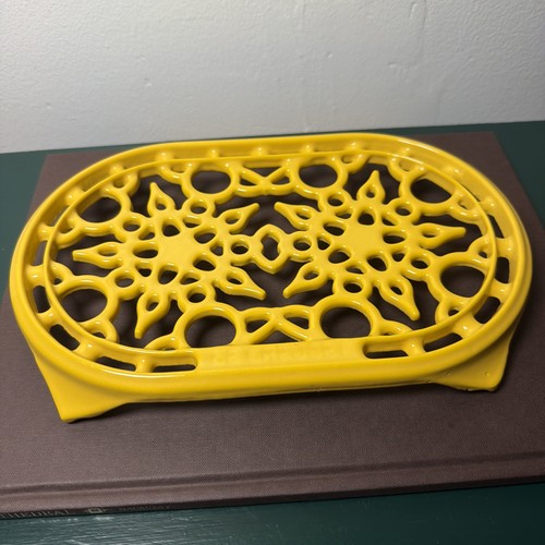 Creuset oval trivet faye - le,