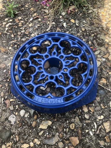 Creuset pot stand - stand/, trivet