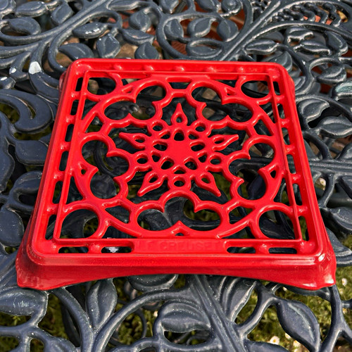 Creuset cast iron trivet - iron,